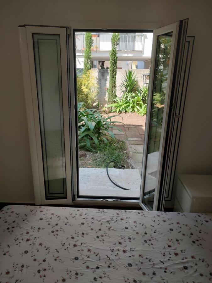 Ferienwohnung Barimetro Garden Capurso Exterior foto